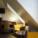 Hotell Moeke Mooren 4*