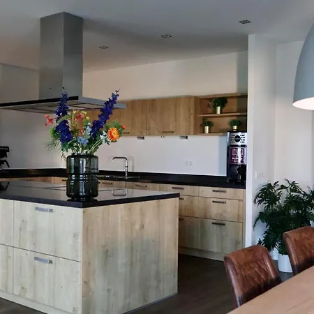 Moeke Mooren Hotel 4*