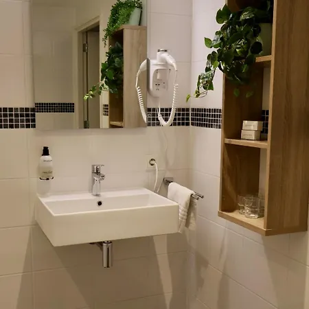 Hotel Moeke Mooren 4*