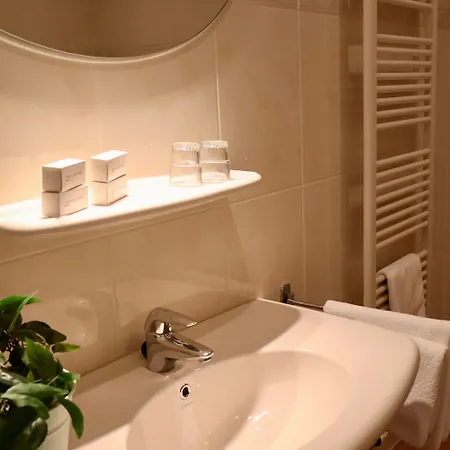 Otel Moeke Mooren