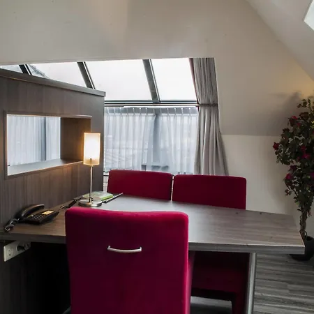 Moeke Mooren Hotel 4*