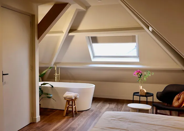 Hotel Moeke Mooren 4*