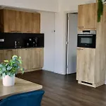 מלון Moeke Mooren 4*