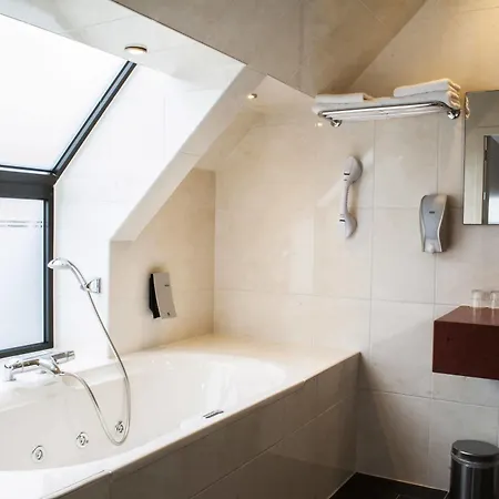 Moeke Mooren Otel 4*